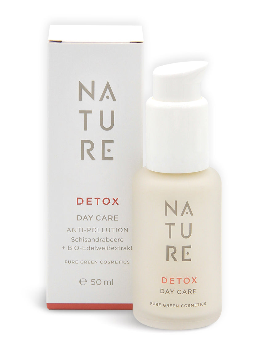 Detox-Tagescreme mit Schisandabeeren-Extrakt & Edelweißextrakt in 50 ml Pumpflasche, schützt vor Umwelteinflüssen, unterstützt Regeneration, bietet strahlendes Hautbild. Bio & vegan.