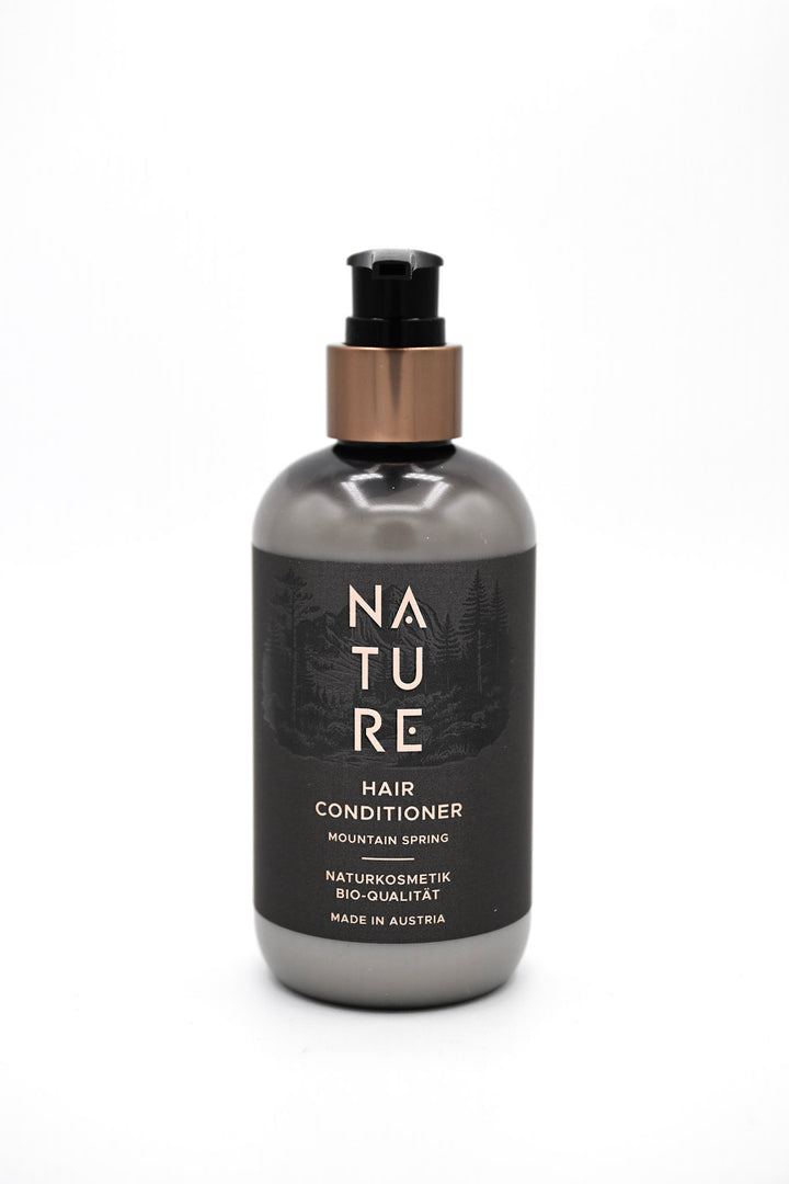 Conditioner mit BIO Kräuter & Bergquellwasser für leichte Kämmbarkeit & glänzendes Haar | Vegan