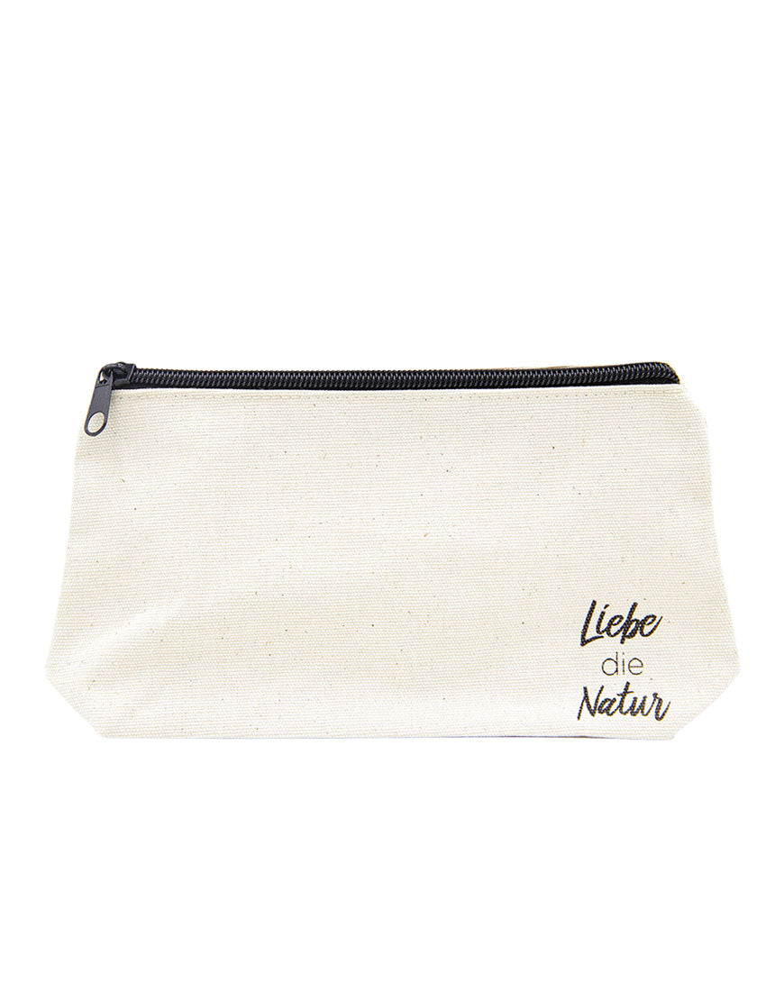 Reise-Kosmetiktasche aus Bio-Baumwolle mit schwarzem Reißverschluss, bedruckt mit Liebe die Natur, ideal für Kosmetik und Pflegeprodukte, robust und nachhaltig.